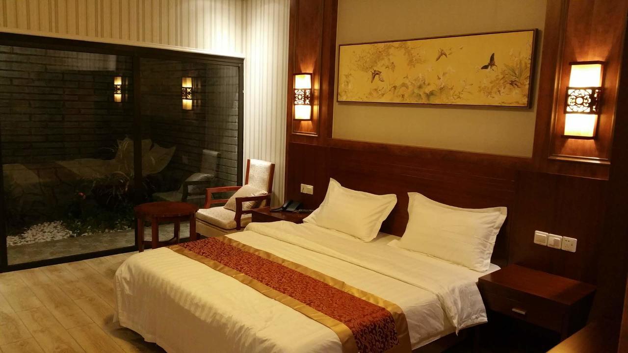 Hotel Des Jardins Абіджан Екстер'єр фото