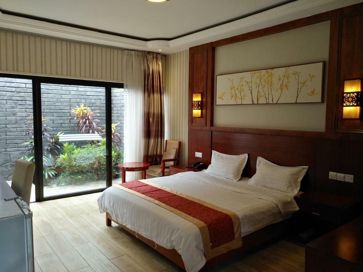 Hotel Des Jardins Абіджан Екстер'єр фото
